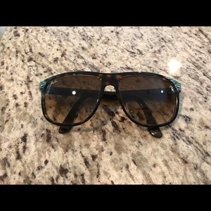 Rayban Sunglasses- RB4147 in tortoise